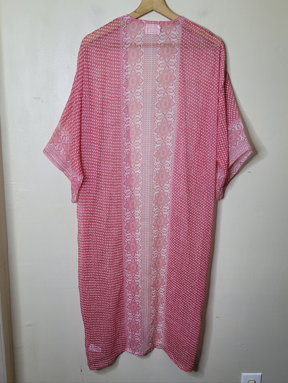Melrose and Market Sheer Kimono - Picture 5 of 7